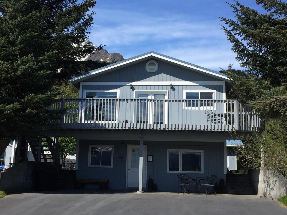 Bears Den Alaska Lodging ซูเวิร์ด ภายนอก รูปภาพ