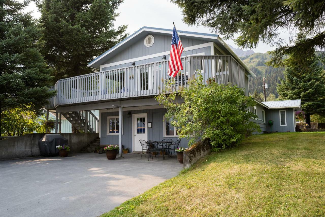 Bears Den Alaska Lodging ซูเวิร์ด ภายนอก รูปภาพ