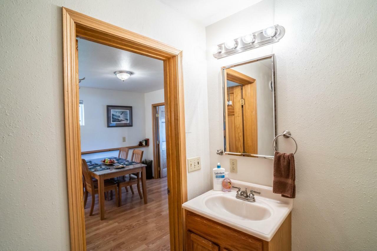 Bears Den Alaska Lodging ซูเวิร์ด ภายนอก รูปภาพ